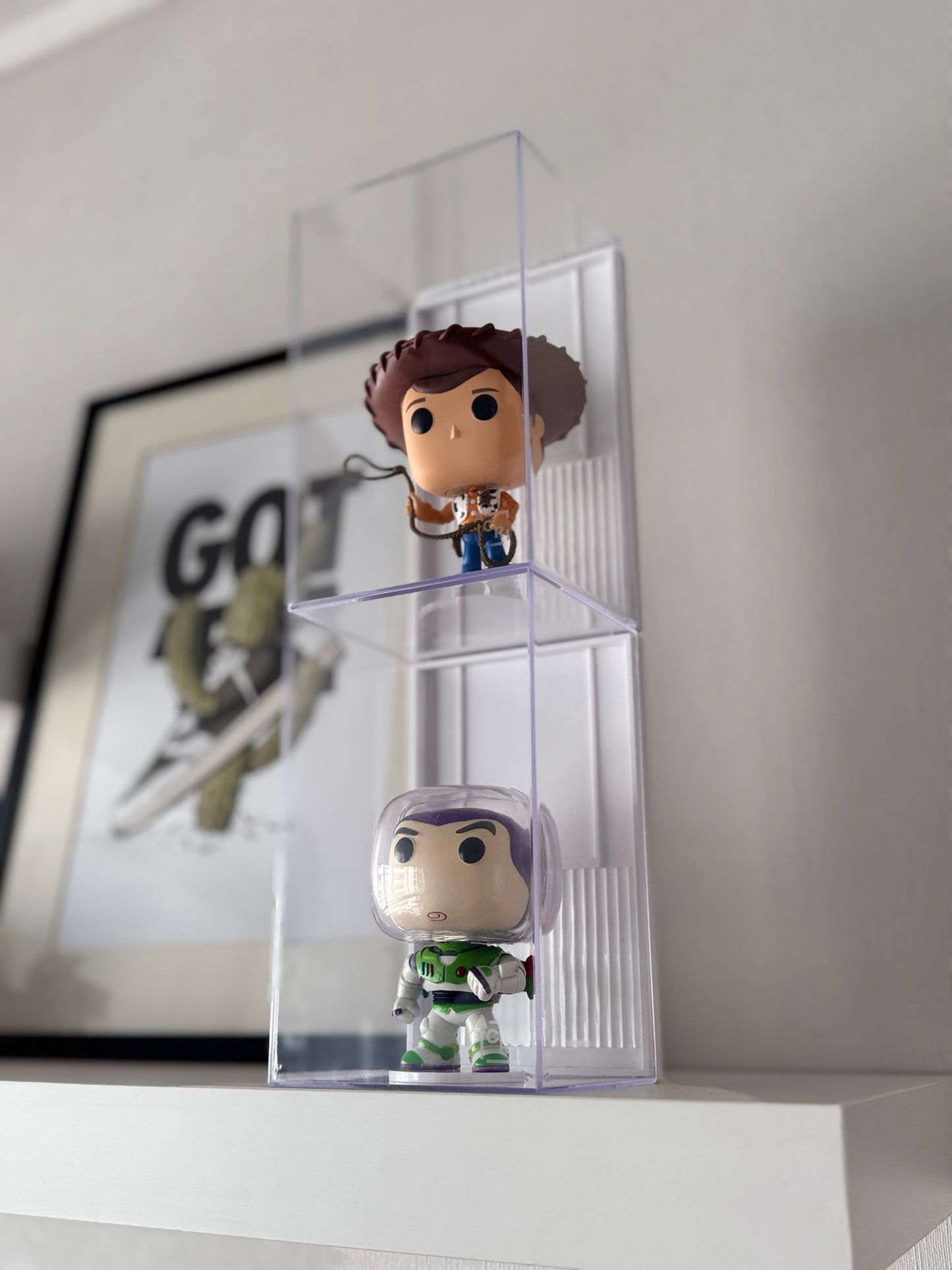 Caja Acrílica para Funko Pop x2 – Display Case Apilable con Soporte Fijo